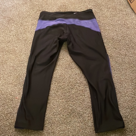 Nike dri fit leggings - Picture 3 of 3